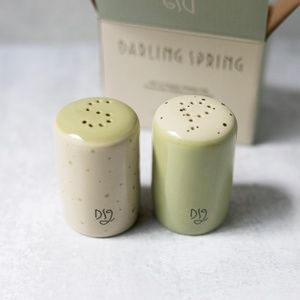 Darling Spring green speckled ceramic salt pepper shaker set new in box